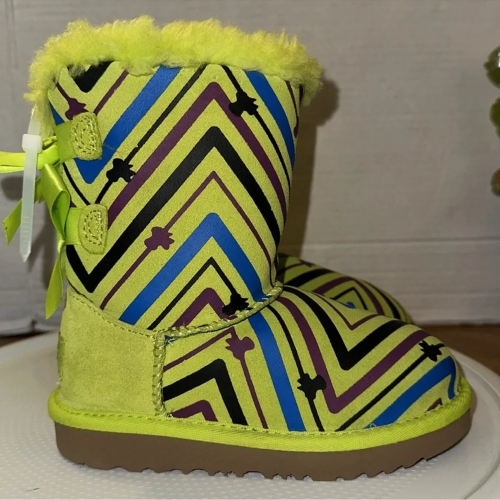 🆕UGG Bailey Bow II Galactic Print Boots